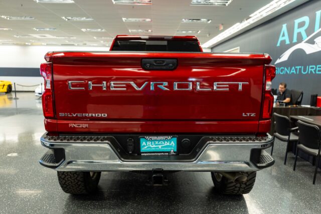 2021 Chevrolet Silverado 2500HD LTZ Image 6