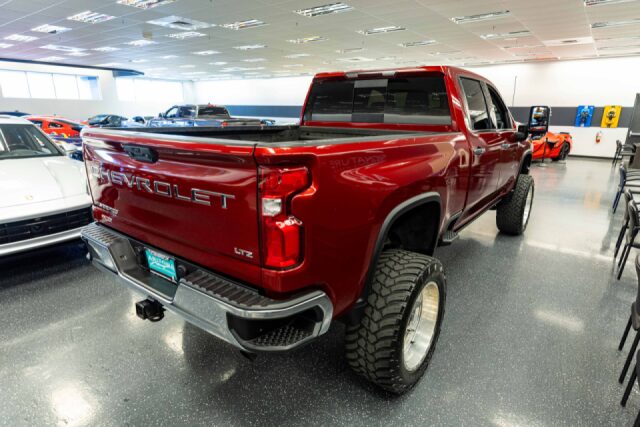 2021 Chevrolet Silverado 2500HD LTZ Image 5