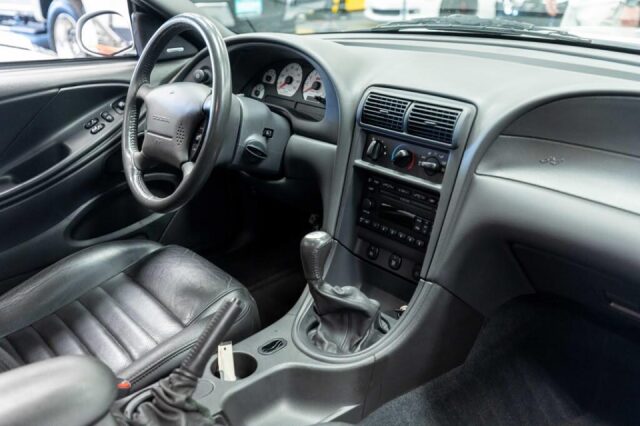 2004 Ford Mustang SVT Cobra Base Image 10