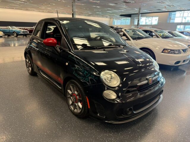 2015 FIAT 500 Abarth Image 5
