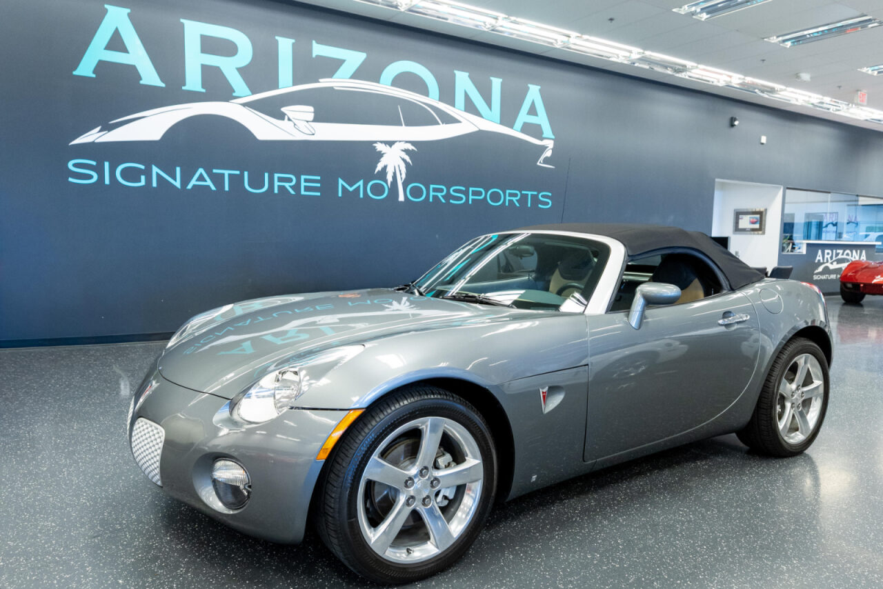 2006 Pontiac Solstice Base Image 1