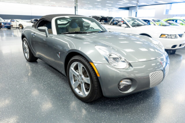 2006 Pontiac Solstice Base Image 3